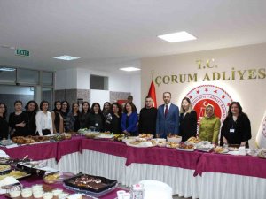 Çorum Adliyesi Çalışanları Depremzedeler İçin Seferber Oldu