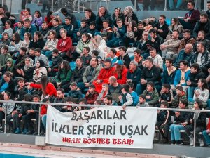 İ̇lkler Şehri Uşak Liderlik Maçına Çıkıyor