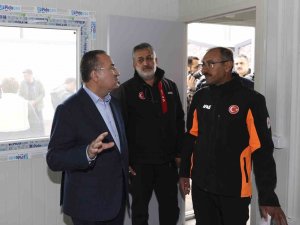 Adalet Bakanı Bozdağ: “Diyarbakır’da 621 Konteyner Kurulacak Ve Burada Vatandaşlarımızın Barınma İhtiyacı Karşılanacaktır”