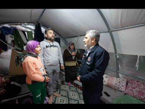 Müftülük Personeli Depremzedeleri Yalnız Bırakmıyor