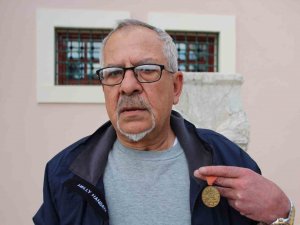 Dede Yadigarı İ̇stiklal Madalyası’nı Müzeye Bağışladı