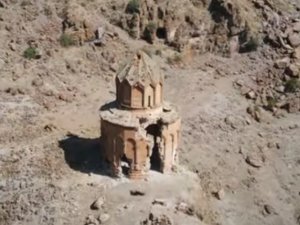 Digor’da Bulunan 5 Kiliseler Yıkılıyor