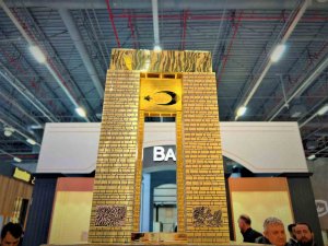 Binlerce Pırlanta Arasında En Çok O Parladı: Saf Altından ’Şehitler Anıtı’