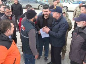 Bakan Akar: "Devlet, Millet El Ele Bu Felaketten Çıkacak"