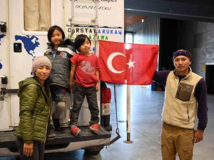 Japon Aileden Örnek Davranış