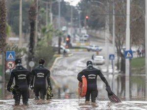 Mersin İtfaiye Ekiplerinden Selin Vurduğu Şanlıurfa’ya Destek
