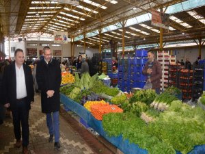 Kaymakam Özderin, Pazar Esnafını Ziyaret Etti