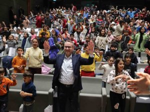 Depremzede Çocuklar Başakşehir’de Keyifli Bir Gün Geçirdi