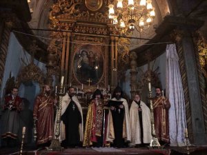 Miçing Ayininde Depremzedelere Dua