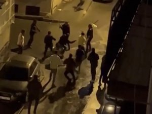 Fatih’te Gece Saatlerinde Ortalık Savaş Alanına Döndü: O Anlar Kamerada