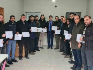 Dumlupınar’da Vaaz Ve Hutbe Kursuna Katılan İmam Ve Müezzinlere Katılım Belgesi