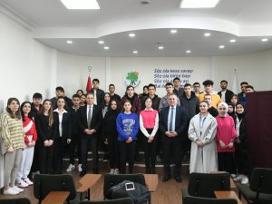 Mamak’ta Gençler Ve Çocuklar Sandığa Gitti