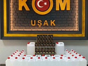 Uşak’ta Kaçak Cinsel Ürün Ve Etil Alkol Ele Geçirildi