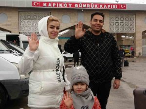 İ̇ranlı Turistler Nevruz İçin Van’a Akın Etmeye Başladı