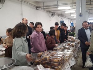 Hayır Çarşısının Geliri Depremzedelere