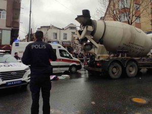 Gaziosmanpaşa’da Genç Anne Beton Mikserinin Altında Can Verdi, 2 Çocuğu Kurtuldu