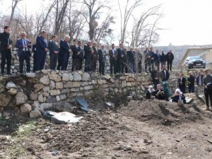 Çukurca’da Deprem Şehitleri Anıldı