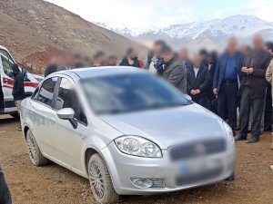 29 Yaşındaki Genç Otomobilde Kafasından Vurulmuş Halde Ölü Bulundu