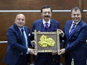 Hisarcıklıoğlu: “Deprem Bölgesinde Ekonomik Aktivitenin Hızlı Bir Şekilde Eski Haline Gelmesi Gerekiyor”