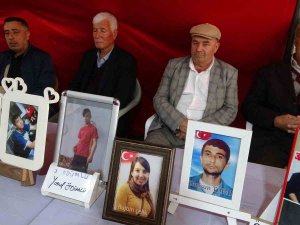 Evlat Nöbetindeki Yusuf Erdinç: “Oğlumun Elindeki Kalemi Kırıp Yerine Silah Verdiler”