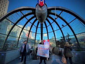 Hakları Verilmeden İşten Çıkartılan Engelli İşçi, Tek Başına 4 Yıldır Eylem Yapıyor