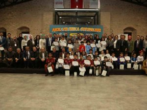 Mega İle Akıl Zeka Oyunları Yarışmasında Heyecanlı Final