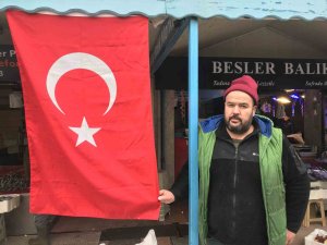 Eskişehir’de Dükkânlar Türk Bayraklarıyla Donatıldı