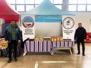 Osmaneli Belediyesi Depremzedeler Adına Açılan Hayır Çarşısında Yerini Aldı