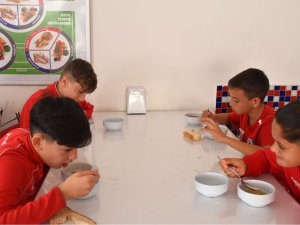 Altınordulu Miniklere Çanakkale Menüsü