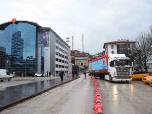 Kastamonu Belediyesi, Mobil Çocuk Tiyatro Tırını Çadır Kentlere Gönderdi