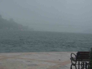 İ̇stanbul’da Yoğun Sis Etkili Oldu