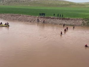 Cırcıp Dere’sinde Kaybolan Çocuğu Arama Çalışmaları 4’üncü Gününde Devam Ediyor
