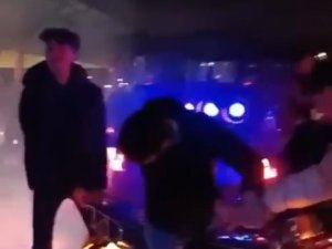 Asker Eğlencesinde Yolu Kapatarak Oyun Oynayan Magandalar Kameralarda