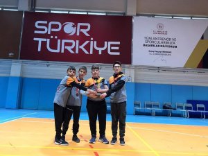 Atatürk Ortaokulu Şuhutluları Sevince Boğdu