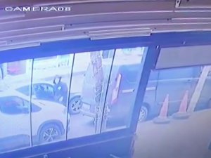 Ataşehir’de Silahlı Çatışma Kamerada