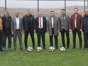 Kabakcı Ve Önal, Pınarbaşı Stadı’nı İnceledi