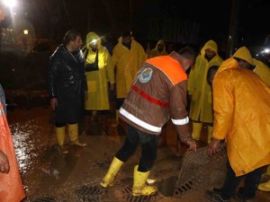 Haliliye’de Sel Nöbeti Tuttular