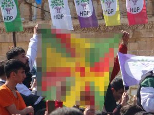 Mardin’de Nevruz Kutlamasında Pkk Paçavrası Açtılar
