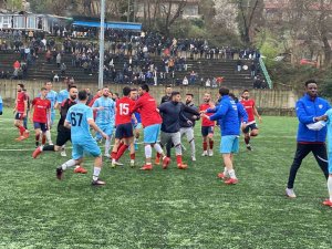 Amatör Lig Maçında Saha Karıştı