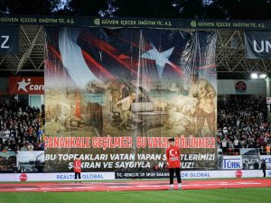 Spor Toto Süper Lig: Corendon Alanyaspor: 1 - Fenerbahçe: 0 (İ̇lk Yarı)