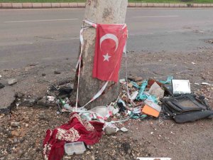 Enkazdan Çıkan Türk Bayrakları Ve Manevi Değerler Yerde Kalmadı