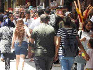 Deprem Bölgesindeki Esnaf Kepenk Açmaya Başladı