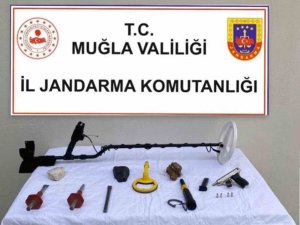 Elindeki Tarihi Eserleri Satamadan Yakalandı