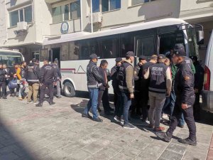 ‘Gazi Turgut Aslan Operasyonu’nda Gözaltına Alınan Fetö Şüphelileri Adliyede