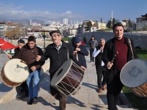 Nevşehir’de Ramazan Davulcularının Bahşiş Miktarı Belirlendi