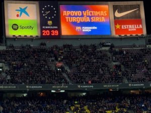 El Clasico’da Türkiye’de Yaşanan Afet İçin Dayanışma Çağrısı Yapıldı