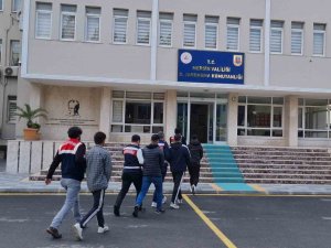 Mersin’de Sosyal Medya Dolandırıcılarına Operasyon: 4 Gözaltı