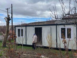 Konyaaltı Belediyesi Deprem Bölgesine Yardımlarını Sürdürüyor