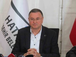 Savaş: "Bugün Milletvekilliği Adaylığını Konuşacak Olursam Kendimi Vatan Haini İlan Ederim"