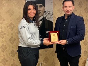 Okul Çevresinde Dolaşan Kişilere Anında Müdahale Eden Görevliye Ödül